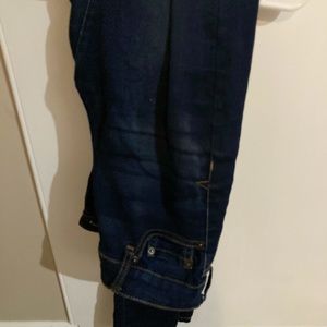 dark blue high wasted jeans